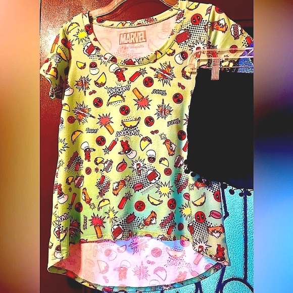 Deadpool Marvel 🌮 2 PC Set Womens Print Tee Shirt Top + Black Pom Pom Shorts S - Picture 3 of 9